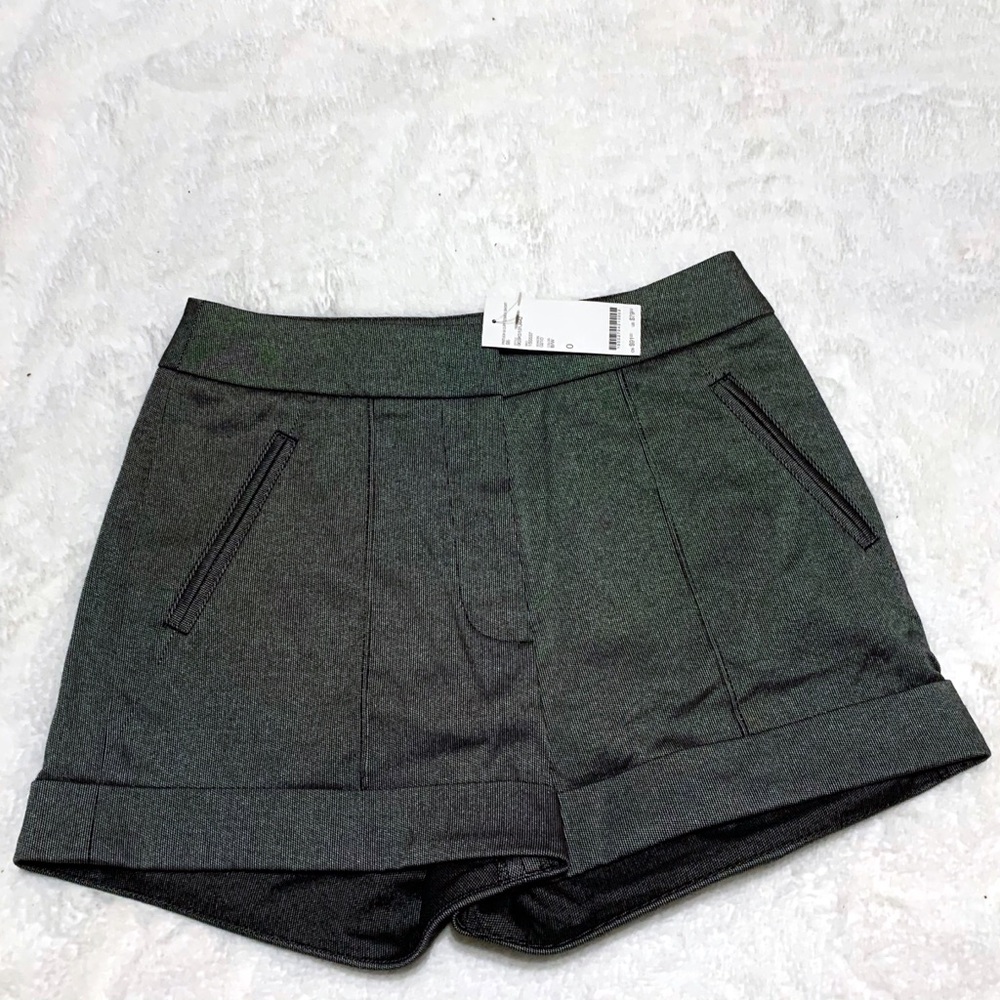 NWT Bebe Pintuck & Cuff Donna Shorts Black/Grey - Picture 7 of 7